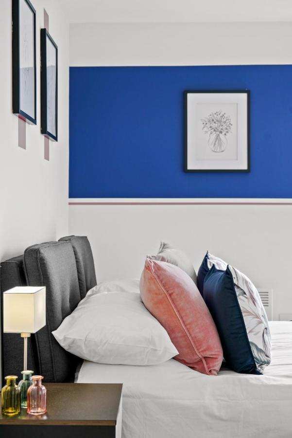 Stunning 2 Bedroom Apartment Leeds  Exterior photo