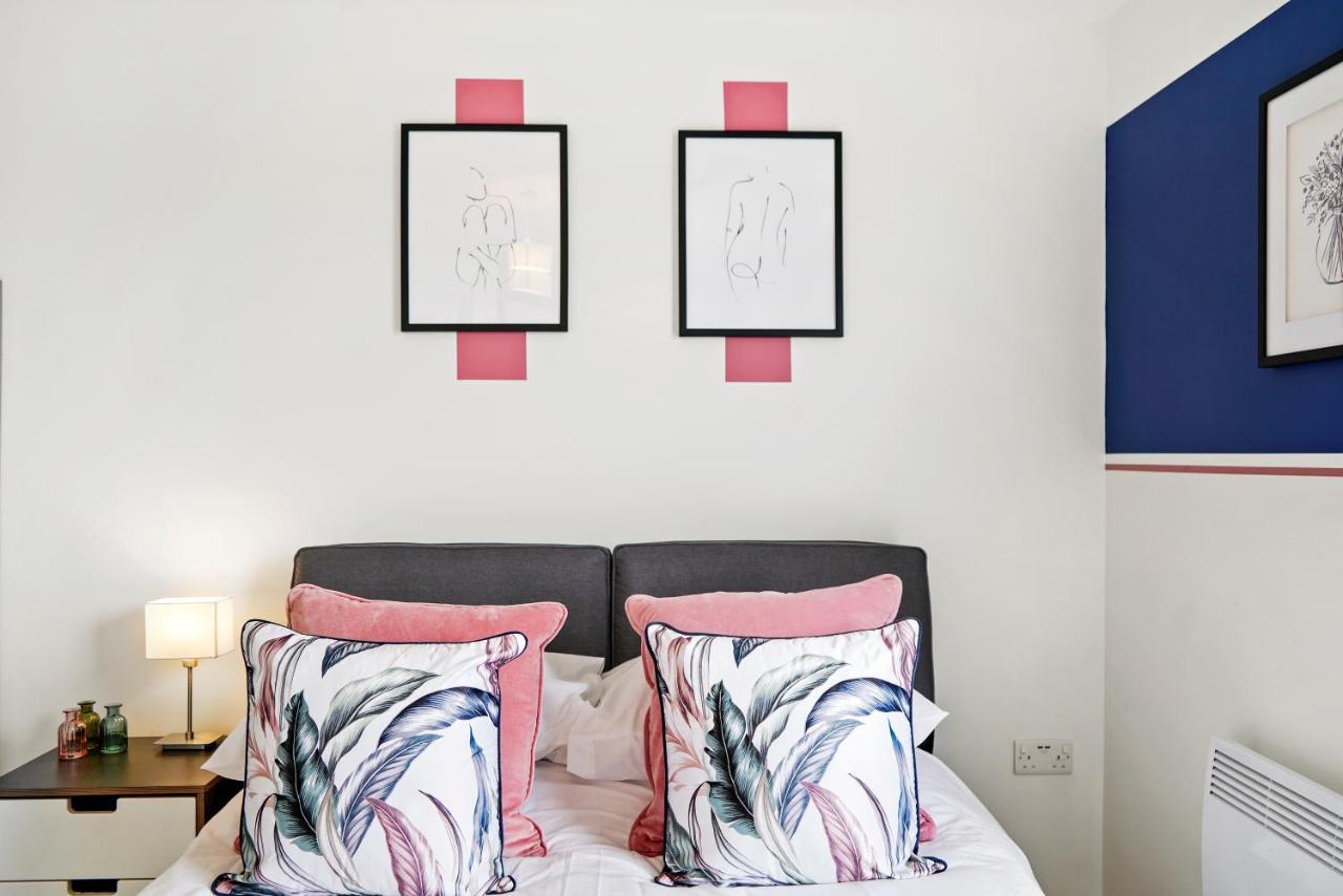 Stunning 2 Bedroom Apartment Leeds  Exterior photo